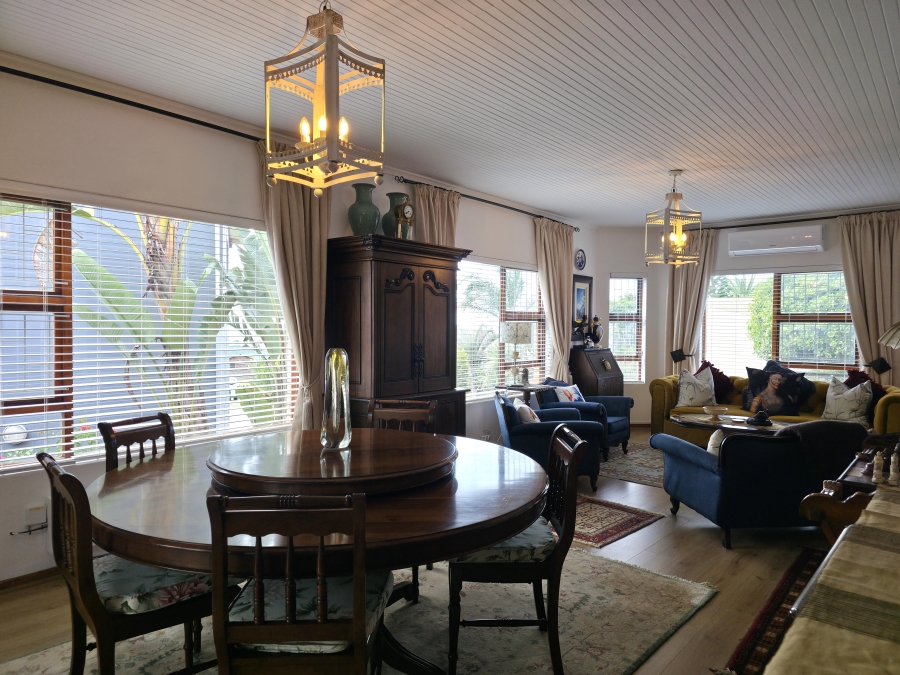 3 Bedroom Property for Sale in Wavecrest Eastern Cape